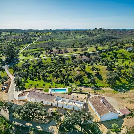 Дом отдыха Casa Do Poco *