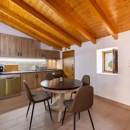 Casa Do Poco * Лоле