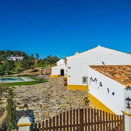 Casa Do Poco Лоле