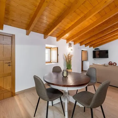 Casa Do Poco